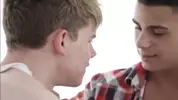 Couple porno sexy de twinks avec des potes – Carl & Erik