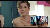 Coppia di twinks con amici – Erik & Jowl
