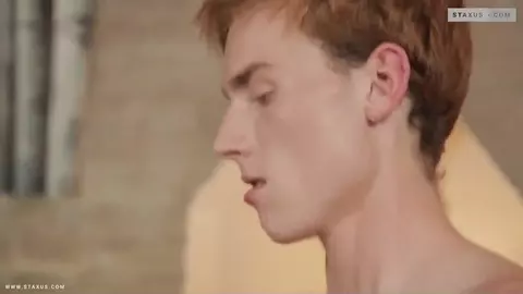 Pareja de twinks sexy casera – Zist y Adrian