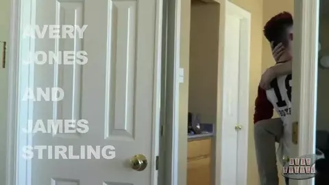 Amantes twinks porno: Avery y James