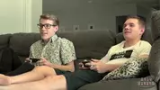 Coppia di twinks gamer sexy – Ethan & James