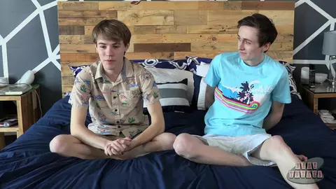 Coppia di twinks innamorati – James & Jacob