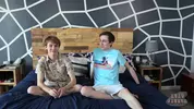Casal de twinks apaixonados – James & Jacob