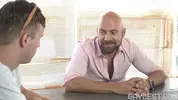 Traslado internacional, diversión en el hotel