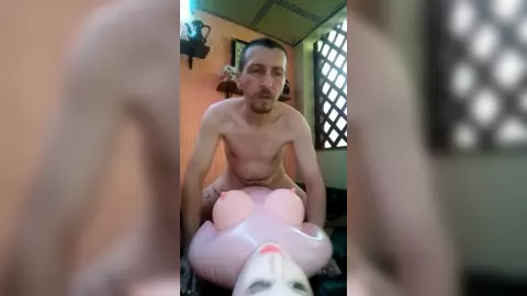 Ich ficke eine Puppe