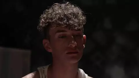 Coppia di twinks bollente — David e John