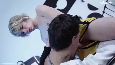 Pareja de twinks calientes – Mickey y Tim