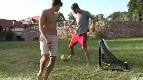 BelAmi — Due calciatori