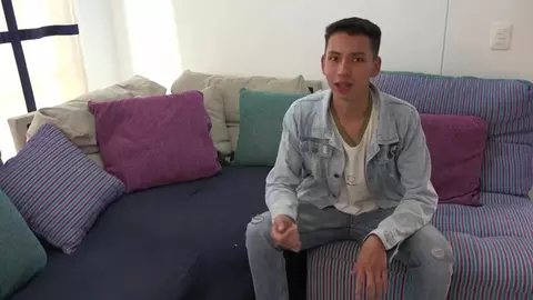 Twink latino bien chaud – Mark Antu