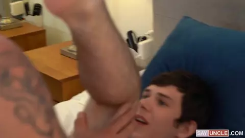 Neugierig auf Schwänze - Ian Holms, Dakota Lovell