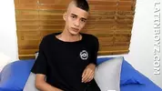Show solo de twink latino caliente (leaker)