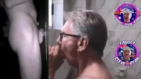 Steve Ryan schluckt Schwänze in der Sauna X
