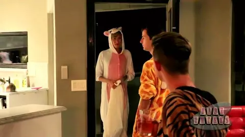 Trio de twinks: Seth, Jasper e Tyler