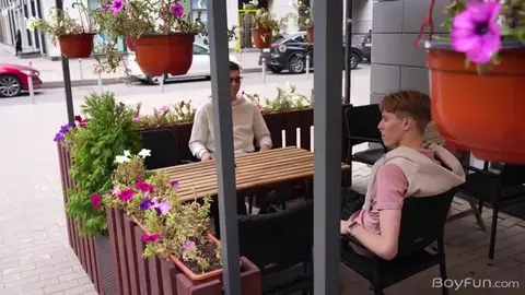 Scott & Angel – Casal de novinhos