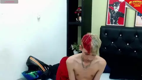 Solo show porno di camboy twink