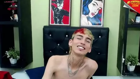 Show solo bem safado de camboy twink