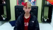 Twink camboy en show solo très explicite