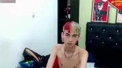 Twink camboy en show solo très explicite