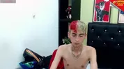 Twink camboy en show solo très explicite