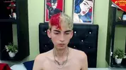 Twink camboy en show solo très explicite