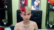 Twink camboy en show solo très explicite