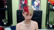 Twink camboy en show solo très explicite