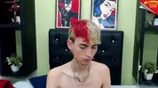 Twink camboy en show solo très explicite
