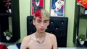 Twink camboy en show solo très explicite