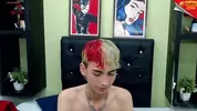 Twink camboy en show solo très explicite