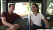 GAYWIRE - Kevin Crows y Tyler Bentley tienen sexo gay en el autobús del proyecto City