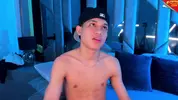 Twink-Camboy solo – Webcam-Show