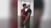 Grom Burja (Grom_burja_vip) baise Channing Flynn sous la douche