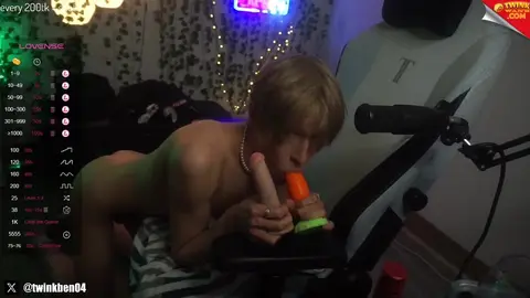 hot sexy twink webcam solo show cam hot tube