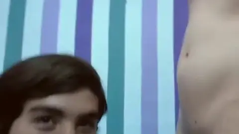 Show live di coppia twink latina bollente