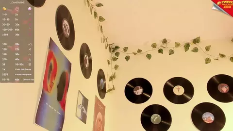 Minet camboy sexy en show solo