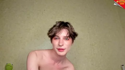 Heiße Solo-Camshow von einem Twink