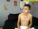 Twinks caldi sotto la doccia in cam