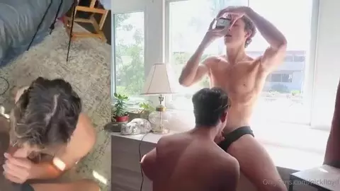 Nick & Sean - Flip fuck in camera da letto