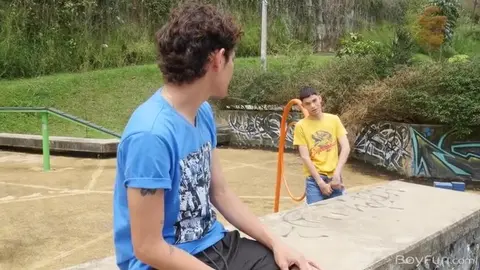 Coppia di twink caldi: Jacob & Isaac