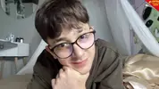 Solo show twink bollente in cam