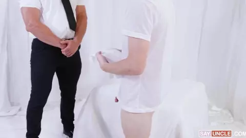 Ricompensa sacra – Muscled Madison & Harrison Todd