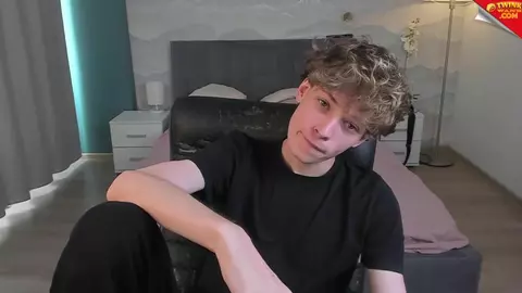 Twink Webcam Solo