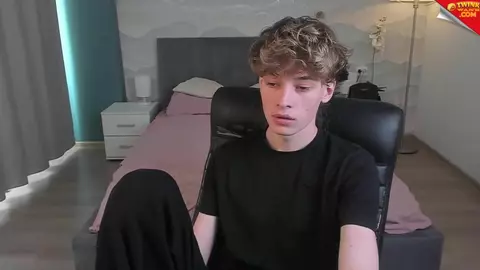 Twink webcam solo