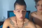 Novios camboys en show de dormitorio