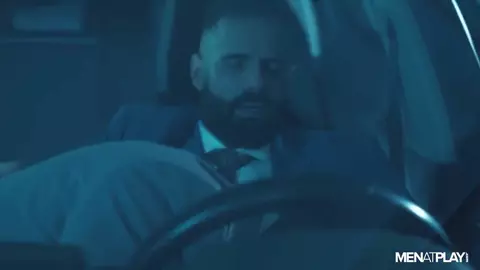 Scopata in macchina nel parcheggio