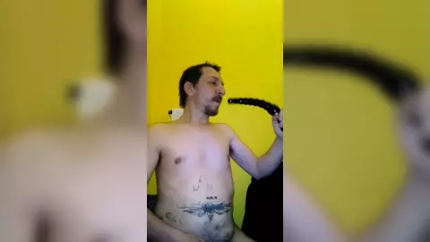 Il mio allenamento alle pompe e orgasmo