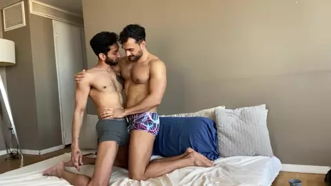 Polvo en el suelo lleno de leche - BRAMSIVANXXX, IAMRAJXXX
