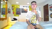Porno-Gruppenorgie mit latino Camboys 2