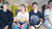 Porno-Gruppenorgie mit latino Camboys 2