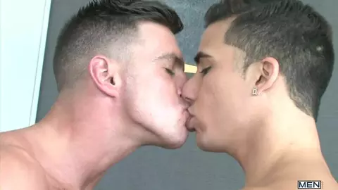 Topher fickt Paddy die Unschuld weg